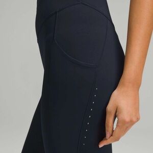 Lululemon Women's Size 4 Fast Free High-Rise Tight 25" *Pockets Black Leggings H